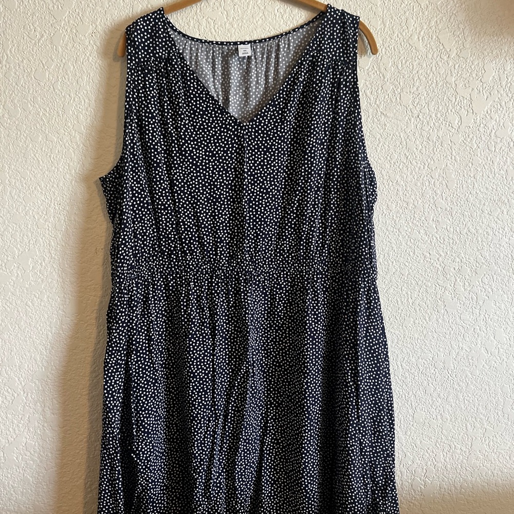 Old Navy Blue Sleeveless V-Neck Maxi Sundress